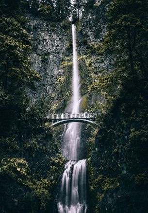 Multnoma Falls, Oregon, USA Wallpaper 1640x2360