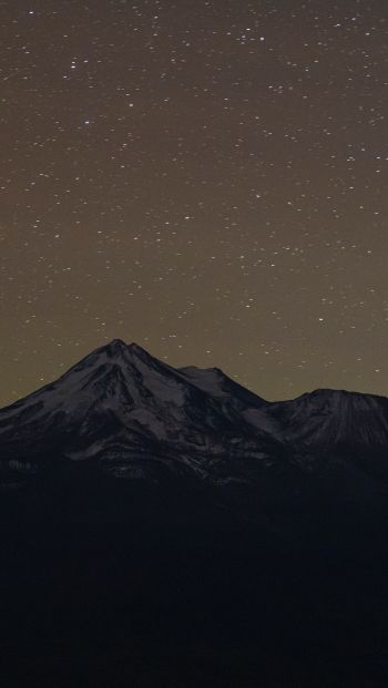 Обои 640x1136 горы, звездная ночь