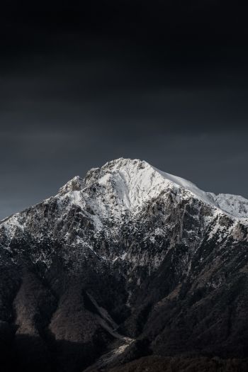 Обои 640x960 горы, ночь, снег