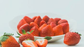 strawberry, berry, red Wallpaper 2048x1152
