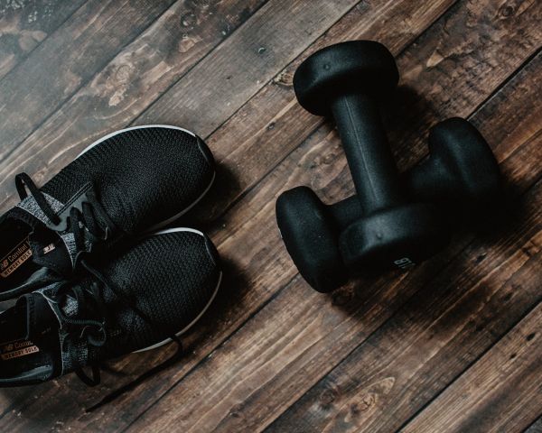 sneakers, dumbbells Wallpaper 1280x1024