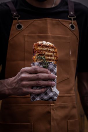 food, sandwich, hand Wallpaper 3351x5026