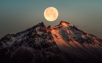 Iceland, moon, mountains Wallpaper 2560x1600