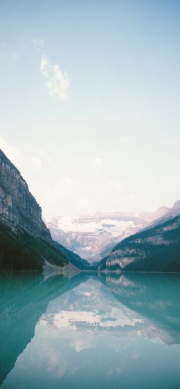Обои 828x1792 Озеро Луиз, Канада, отражение