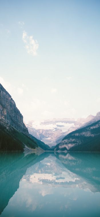 Обои 1125x2436 Озеро Луиз, Канада, отражение