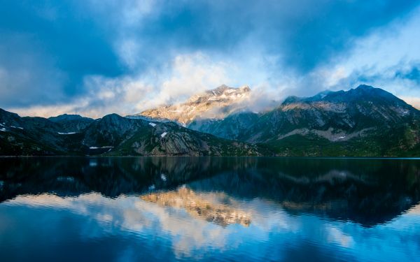 mountains, lake, clouds Wallpaper 1920x1200