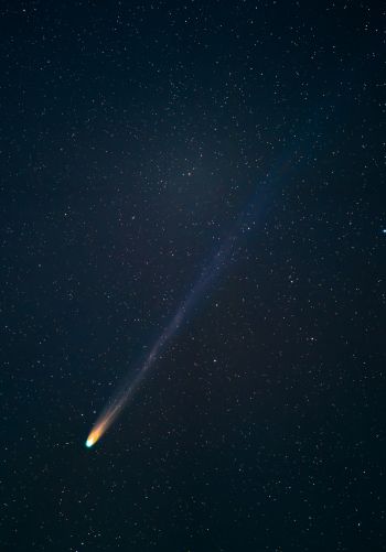 Обои 1668x2388 комета, звездное небо, ночь