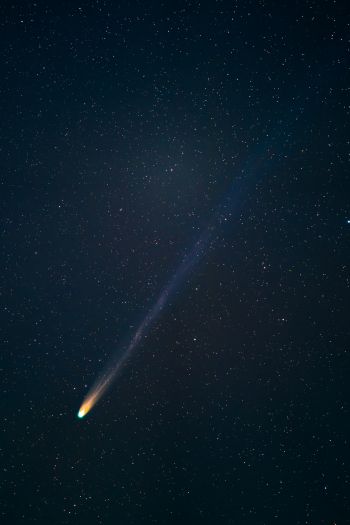Обои 640x960 комета, звездное небо, ночь