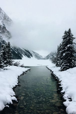 Lake Louise, Canada Wallpaper 640x960