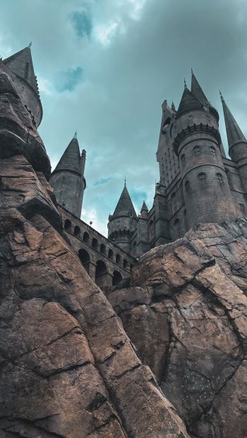 Hogwarts, lock Wallpaper 640x1136
