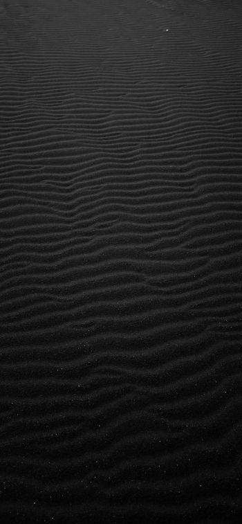 Обои 828x1792 песок, черный