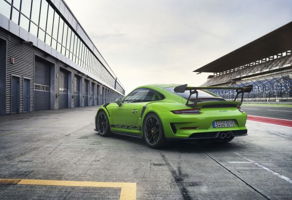 green porsche, sports car Wallpaper 1000x686