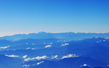 Обои 2560x1600 горы, облака, горизонт