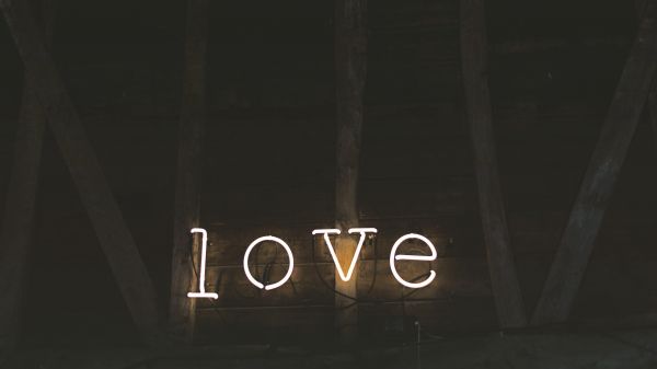 love, love, sign Wallpaper 1600x900