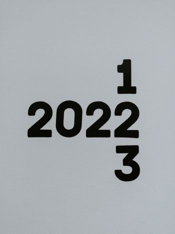 Обои 2048x2732 2022, календарь