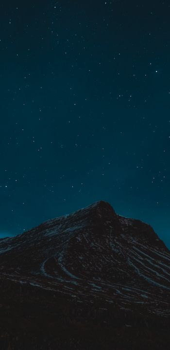 Обои 1080x2220 Исландия, горы, звездная ночь