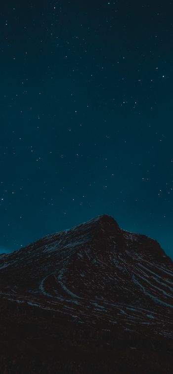 Обои 1125x2436 Исландия, горы, звездная ночь
