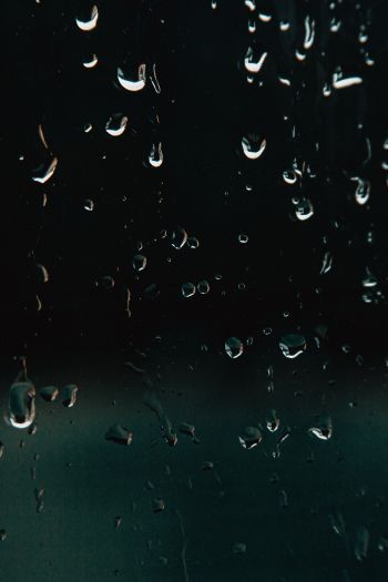 raindrops on glass Wallpaper 640x960