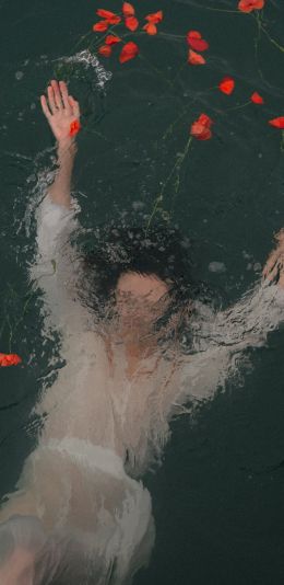 underwater, girl, flowers Wallpaper 1080x2220