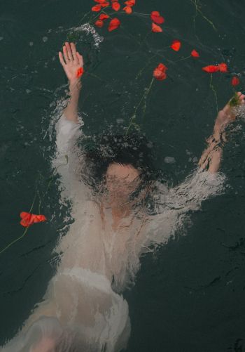 underwater, girl, flowers Wallpaper 1668x2388