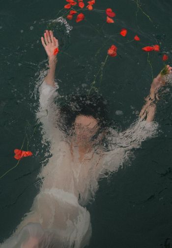 underwater, girl, flowers Wallpaper 1640x2360