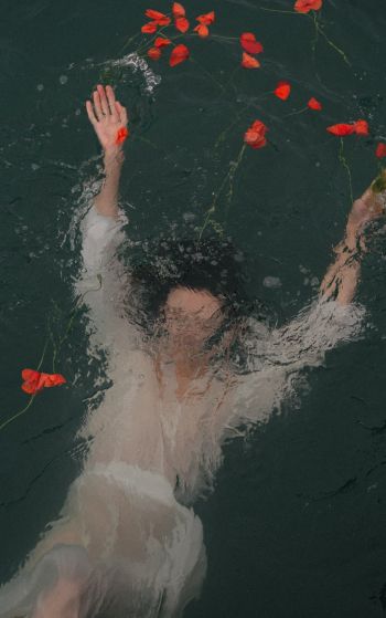 underwater, girl, flowers Wallpaper 1752x2800