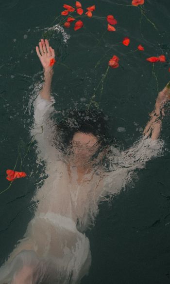 underwater, girl, flowers Wallpaper 1200x2000