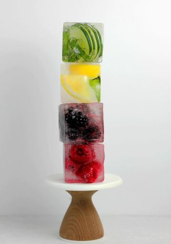 Обои 1668x2388 кубик льда, фрукты, ягоды