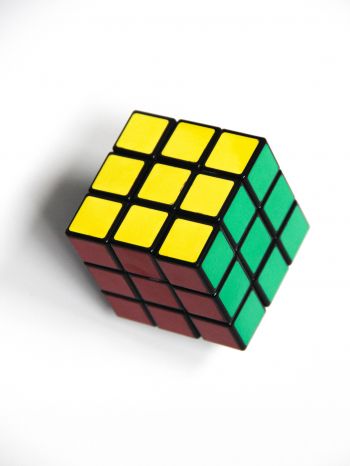 Обои 1620x2160 головоломка, кубик Рубика