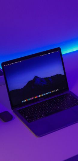 Обои 1440x2960 ноутбук, фиолетовый, интерьер