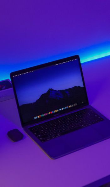 Обои 600x1024 ноутбук, фиолетовый, интерьер
