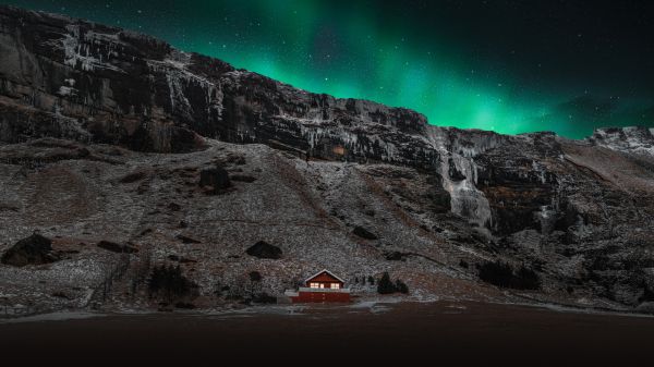 Обои 1366x768 Исландия, дом у озера