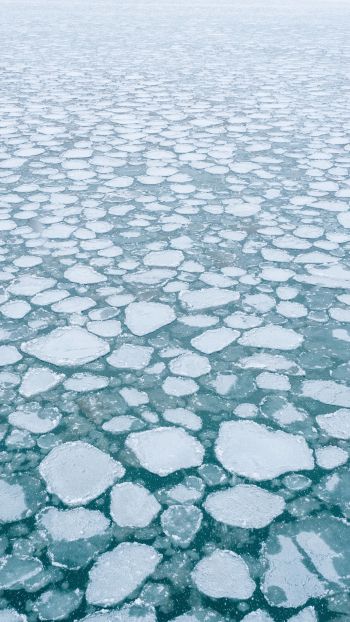 Обои 1440x2560 замерзшее озеро, лед, зима