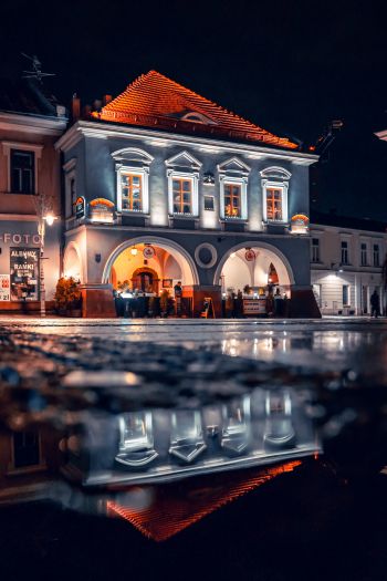 Kielce, Poland, night city Wallpaper 640x960