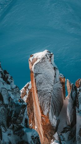 cliff, sea, rocks Wallpaper 640x1136