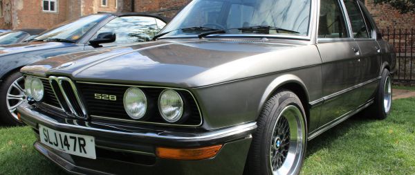 BMW 528 Wallpaper 2560x1080