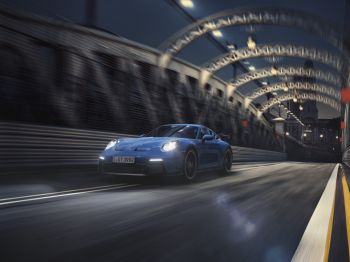 Обои 800x600 Porsche 911 GT3, спортивная машина