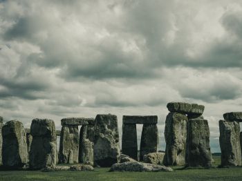 Stonehenge, Wiltshire Wallpaper 1024x768