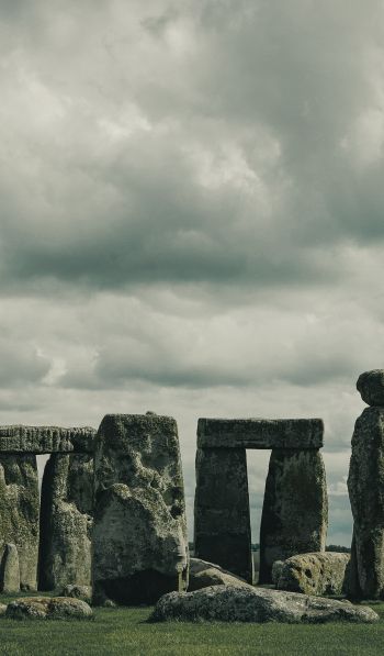 Stonehenge, Wiltshire Wallpaper 600x1024