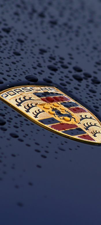 Обои 1080x2400 логотип Porsche, капли, капот