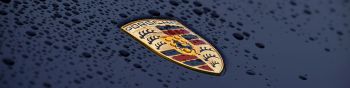 Обои 1590x400 логотип Porsche, капли, капот