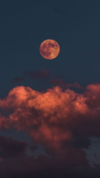 Обои 640x1136 луна, облака, небо