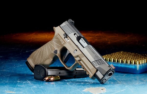 Обои 5529x3565 Wilson Combat SIG P320, пистолет, оружее