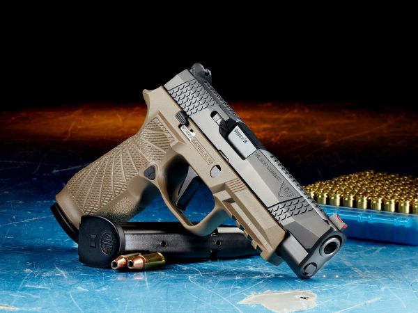 Обои 800x600 Wilson Combat SIG P320, пистолет, оружее