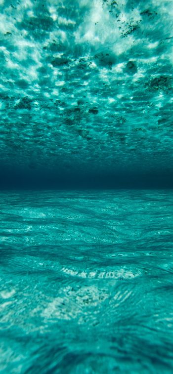 Обои 1125x2436 под водой, голубой, море