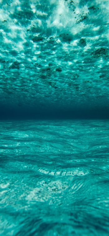 Обои 1080x2340 под водой, голубой, море