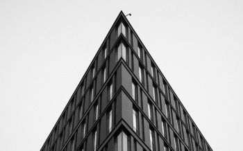 building, house corner, black and white Wallpaper 2560x1600