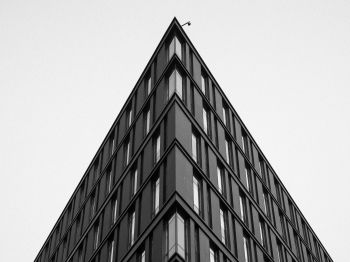 building, house corner, black and white Wallpaper 800x600