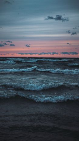 Обои 1440x2560 морские волны, закат, морской пейзаж