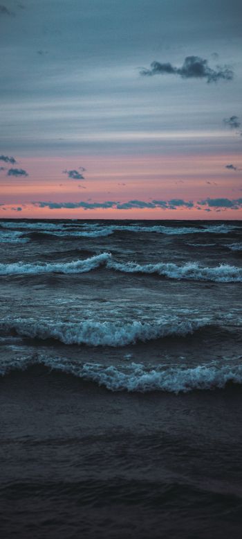 Обои 1440x3200 морские волны, закат, морской пейзаж